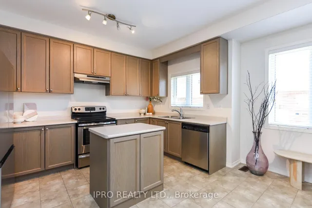 Additional image 14 of 16 Sixteen Mile Dr