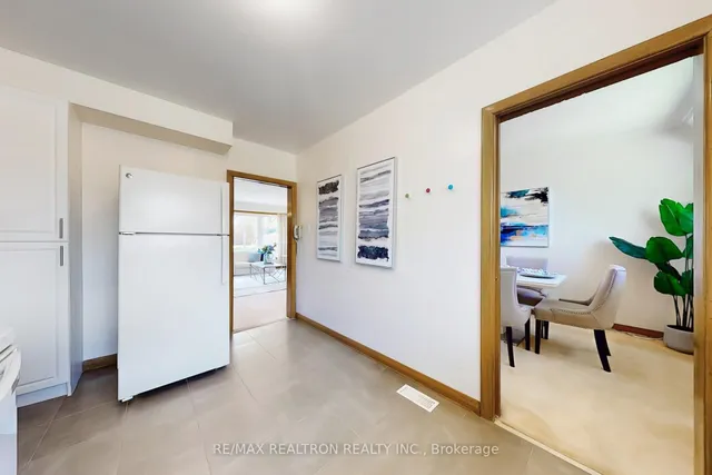 Additional image 10 of 4 Amulet St