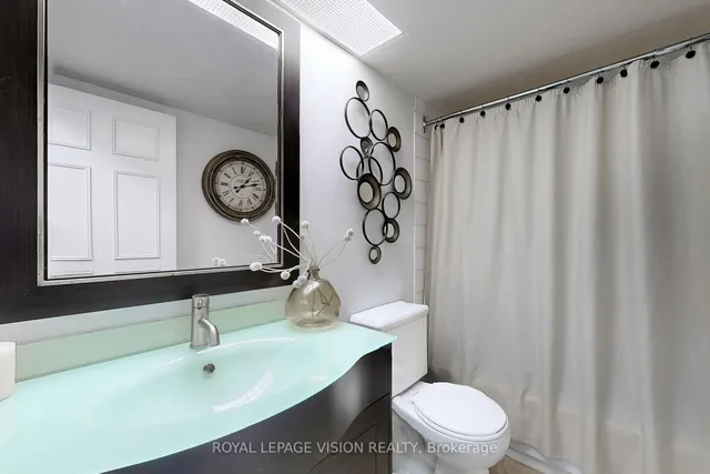 Additional image 26 of 20 Dean Park Unit 401