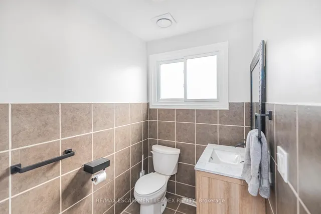 Additional image 29 of 109 HIGHLAND Rd