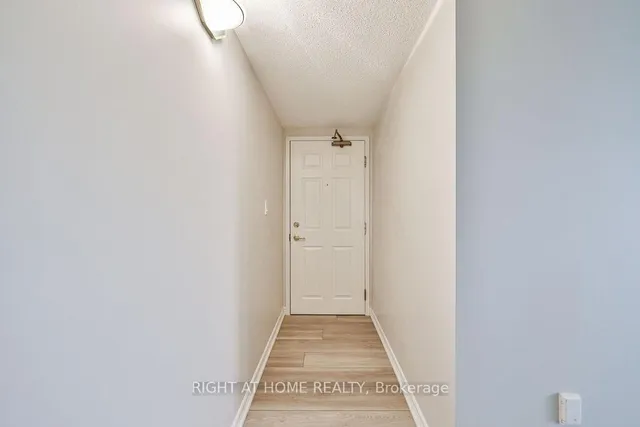 Additional image 9 of 4450 Fairview St Unit 402