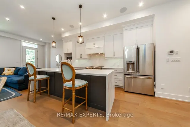 Additional image 17 of 68 Twenty Fourth St