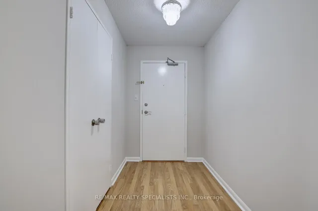 Additional image 8 of 1320 Mississauga Valley Blvd Unit 502