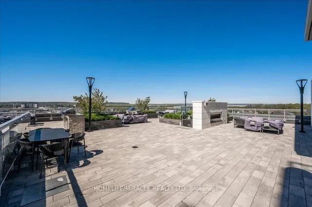 Additional image 31 of 1050 Main St Unit 819