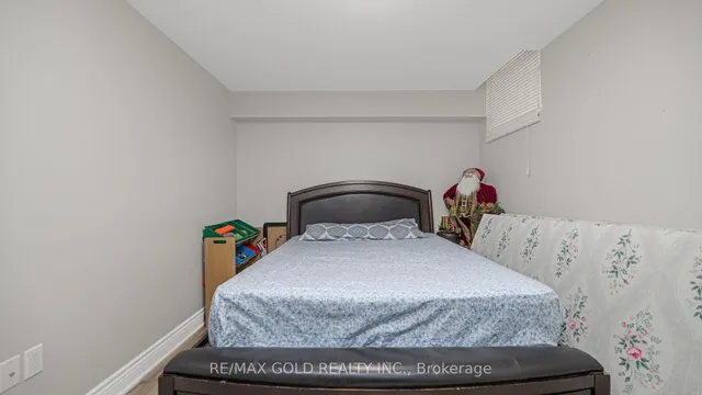 Additional image 40 of 5 Lola Cres
