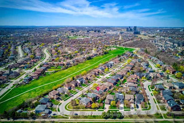 Additional image 48 of 2075 Banbury Cres