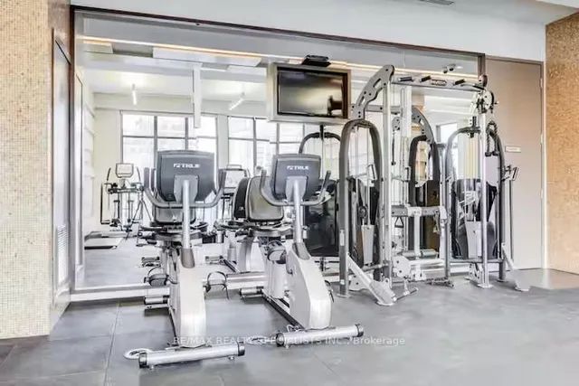 Additional image 20 of 300 Front St Unit 304