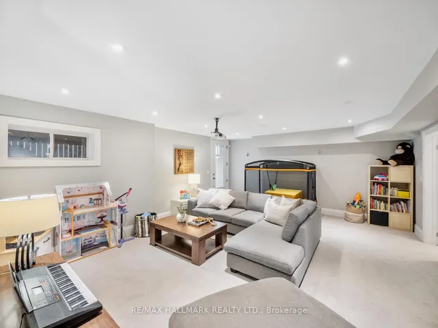 Additional image 43 of 25 Parkland Rd