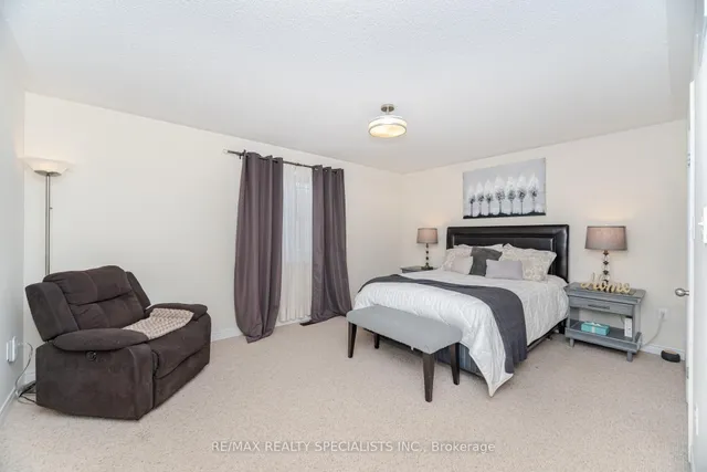 Additional image 21 of 383 Queen Mary Dr