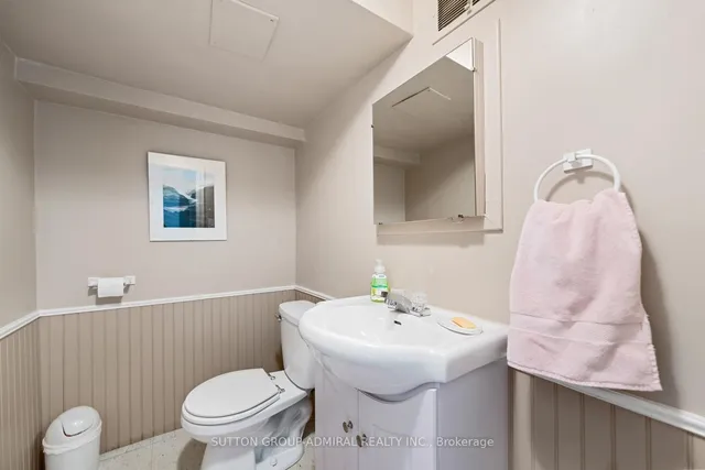 Additional image 39 of 39 Pinehurst Cres