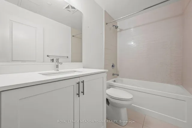 Additional image 20 of 1050 Main St Unit 809