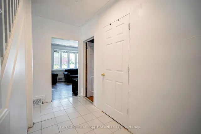 Additional image 8 of 49 Trethewey Dr