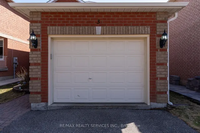 Additional image 4 of 3 White Tail Cres