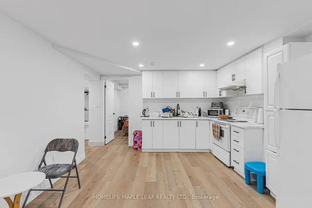 Additional image 41 of 292 Woodward Ave