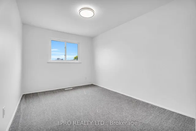 Additional image 24 of 40 Village Crt