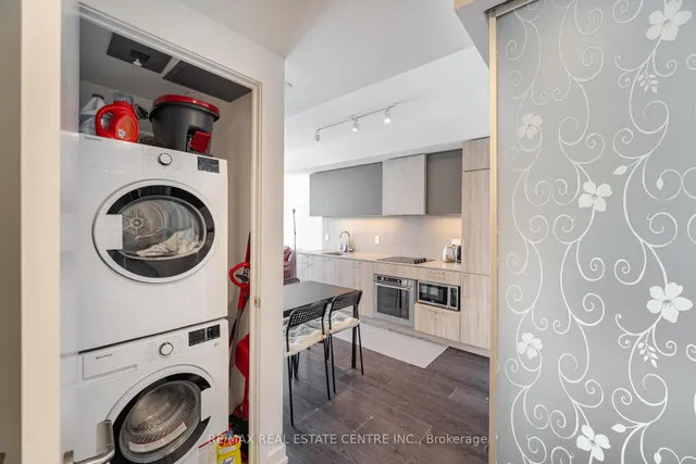 Additional image 18 of 19 Western Battery Rd Unit 1012