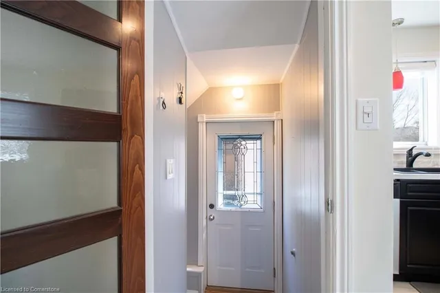 Additional image 28 of 187 Clover Pl