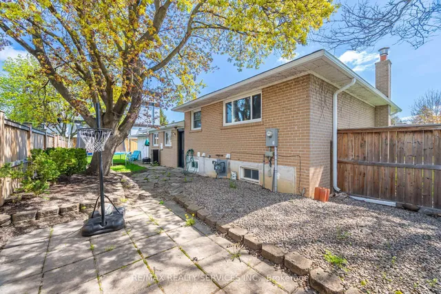 Additional image 50 of 2 Ferndale Cres