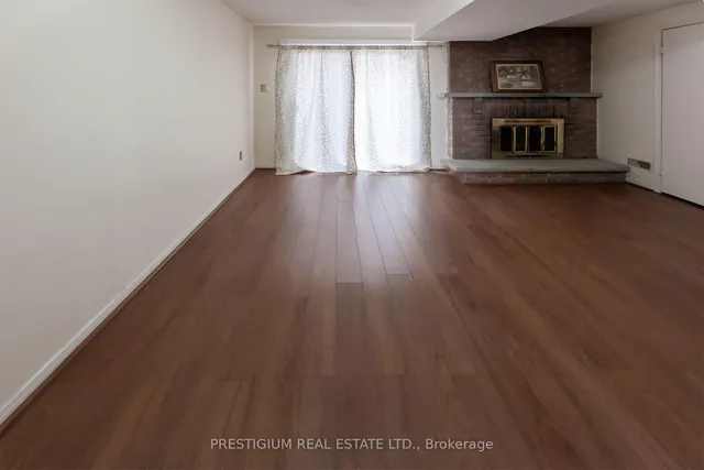 Additional image 23 of 25 Cardwell Ave Unit 30