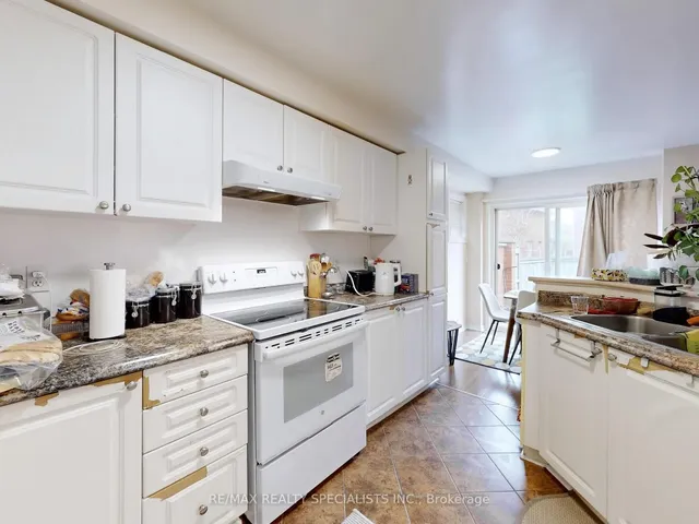 Additional image 8 of 5223 Fairford Cres Unit 90