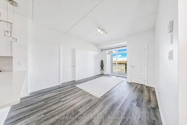 Additional image 16 of 610 Farmstead Rd Unit 307