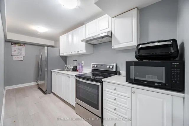 Additional image 33 of 5927 Stonebriar Cres