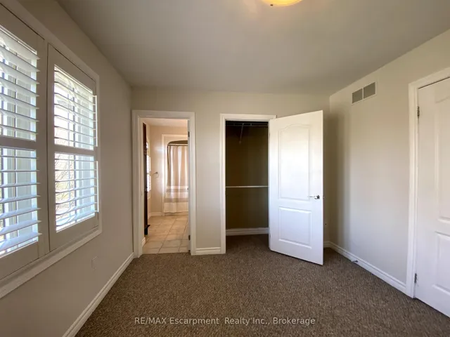 Additional image 33 of 2430 Second St