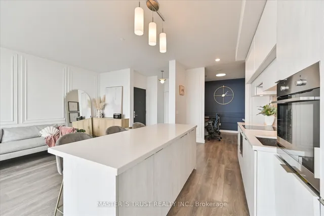 Additional image 9 of 8 Eglinton Ave Unit Ph 5801