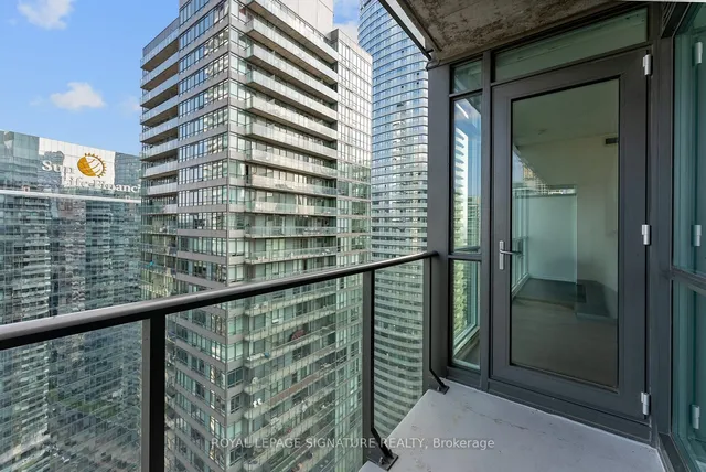 Additional image 33 of 65 Bremner Blvd Unit 4101