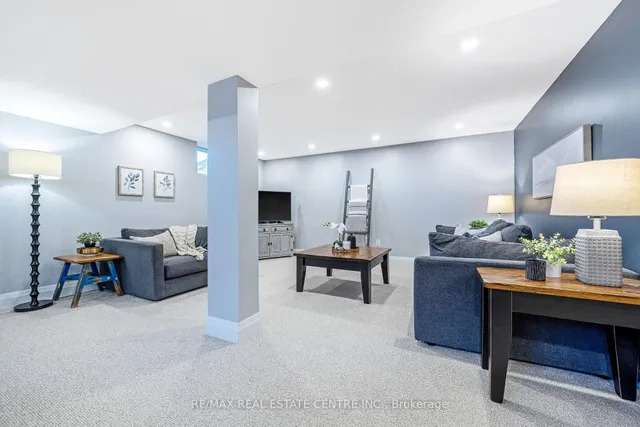 Additional image 30 of 390 Woodward Ave