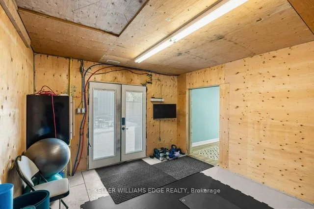 Additional image 37 of 61 Lake Ave