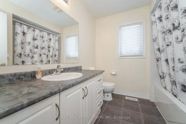 Additional image 32 of 15 Vanderpool Cres