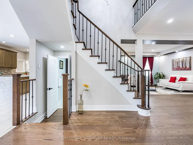 Additional image 11 of 12 Northface Cres