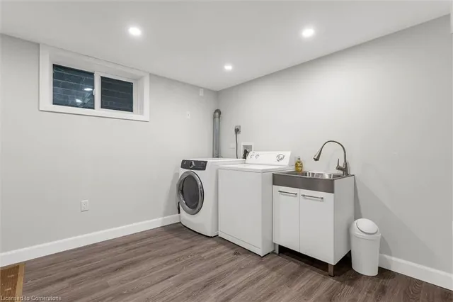 Additional image 23 of 14 Carousel Ave