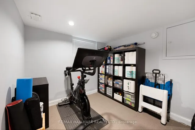 Additional image 37 of 176 Melrose Ave