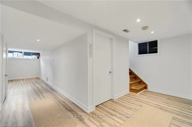 Additional image 27 of 3 Hartsdale Dr