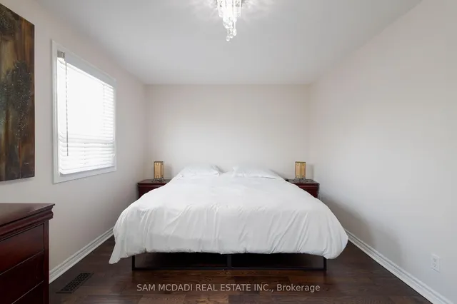 Additional image 15 of 80 Longbourne Cres