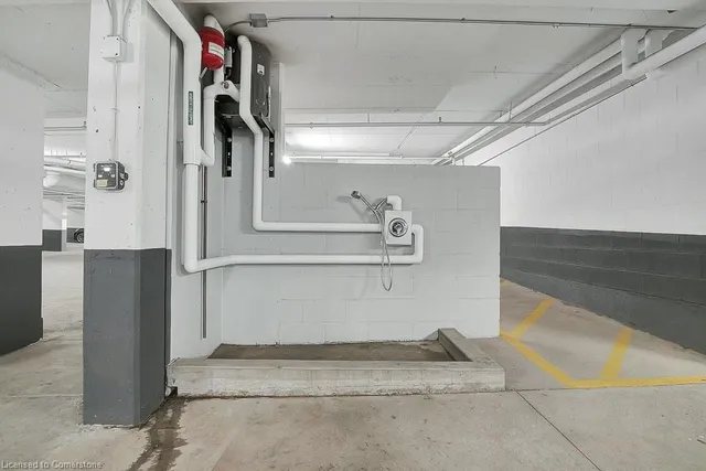 Additional image 42 of 399 Queen St Unit 101