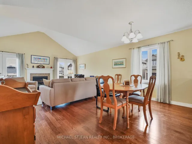 Additional image 15 of 81 Bellagio Ave