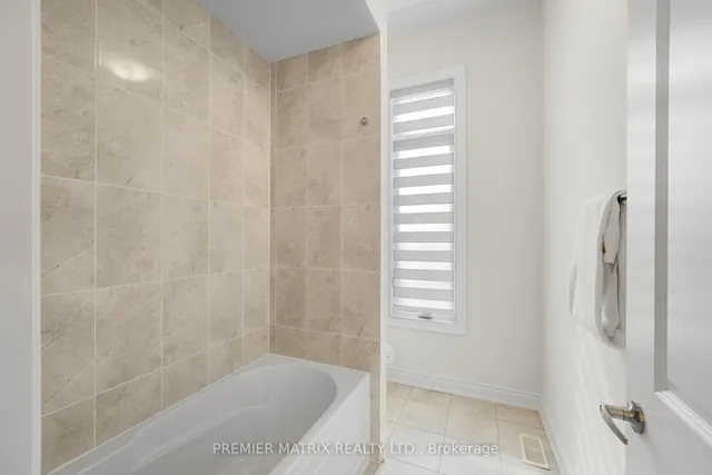 Additional image 39 of 7 William Crawley Way