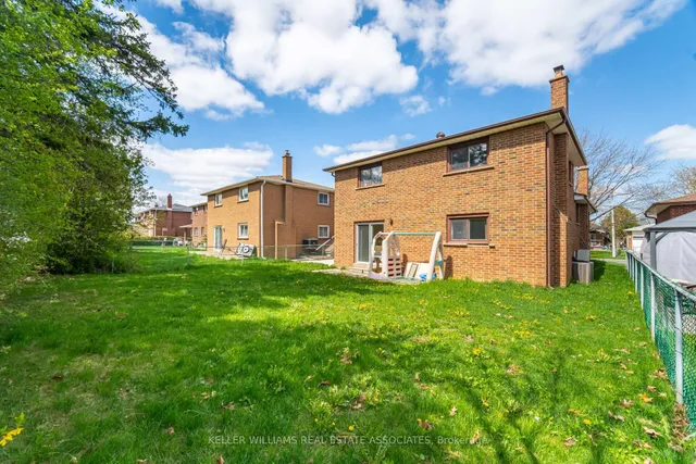 Additional image 49 of 21 Malcolm Cres