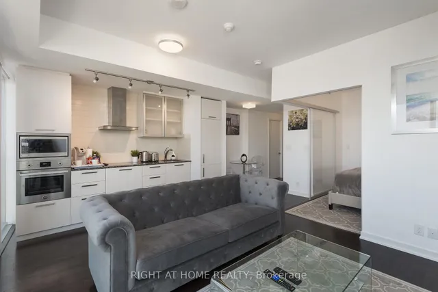 Additional image 14 of 12 York St Unit 4906