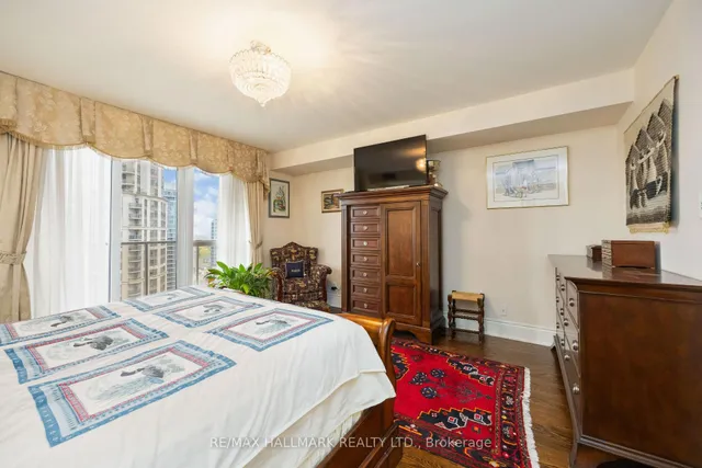 Additional image 43 of 80 Harrison Garden Blvd Unit 1821