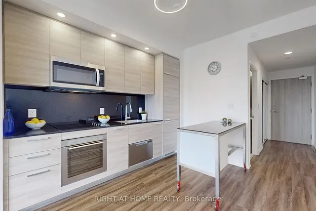 Additional image 14 of 75 Canterbury Pl Unit 1606