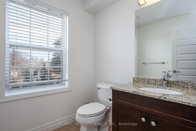 Additional image 20 of 45 Woolwich St