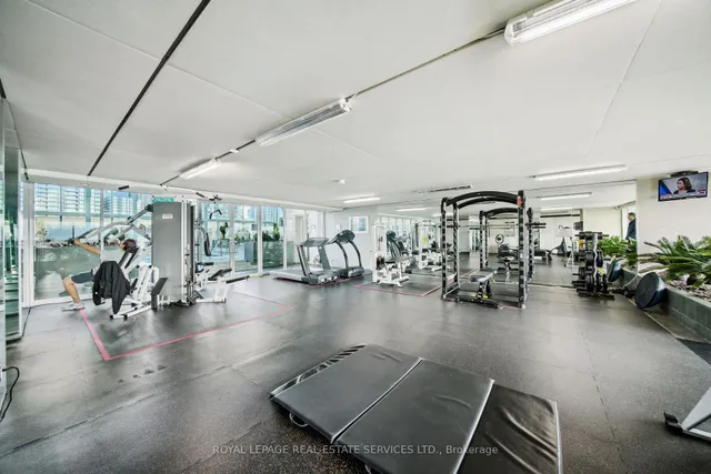 Additional image 45 of 480 Queens Quay Unit 601