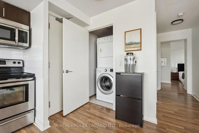 Additional image 14 of 100 Western Battery Rd Unit 2209