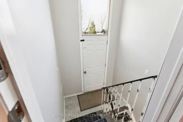 Additional image 24 of 21 Marchbank Cres