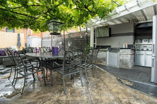 Additional image 43 of 26 Brandon Ave