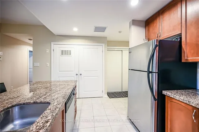 Additional image 8 of 396 Plains Rd Unit 102